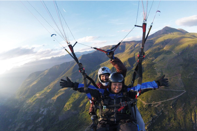 Vuelo en Parapente (Liri, Huesca)