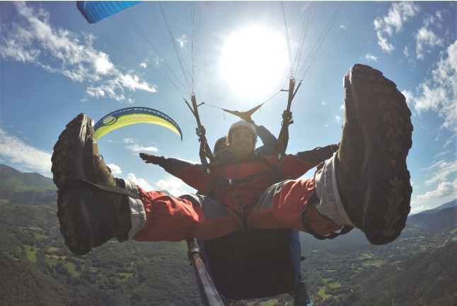 Vuelo en Parapente (Liri, Huesca)