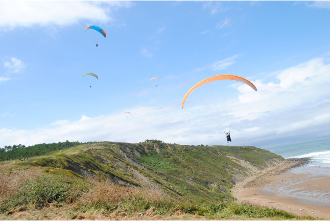 Vuelo en Parapente (Sopelana, Vizcaya)