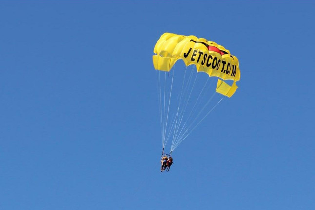 Vuelo en Parasailing en la Costa de Barcelona (Barcelona)
