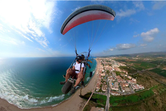 Vuelo en Paramotor por la Costa Daurada con Opción a Fotos y Vídeo (El Vendrell, Tarragona)