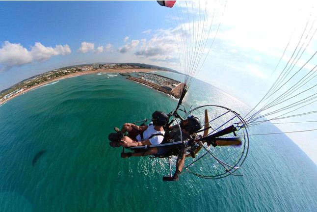 Vuelo en Paramotor por la Costa Daurada con Opción a Fotos y Vídeo (El Vendrell, Tarragona)