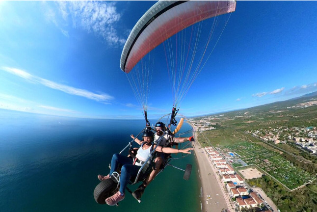 Vuelo en Paramotor por la Costa Daurada con Opción a Fotos y Vídeo (El Vendrell, Tarragona)