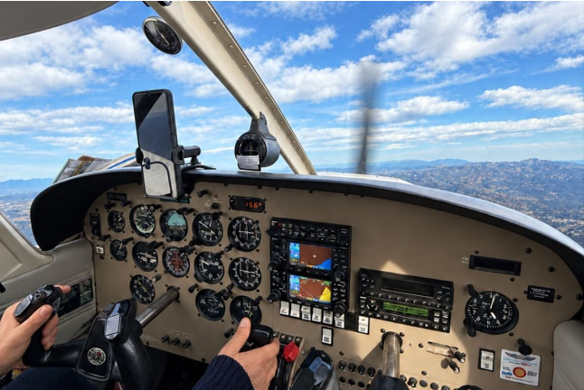 Vuelo en Avioneta Privado a Montserrat para dos (Sabadell, Barcelona)