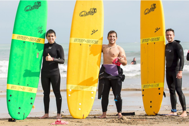 Clase de Yoga, Surf o Paddle Surf y Brunch (Valencia)
