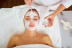 Tratamiento Facial Ácido Hialurónico con Acceso a Piscinas, Jacuzzis y Sauna en Oasis Spa Sevilla (Sevilla)