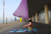 Aire-Clase: Clase Individual de Aero-Yoga en la Playa (Barcelona)