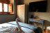 Escapada con Spa y Visita a Coches Clásicos en Hotel Boutique Casona de la Pinta (Riocorvo, Cantabria)