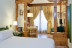 Escapada en Hotel 4* y Vuelo en Globo y Cava por la Garrotxa (Girona)