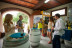 Visita a Viñedos en 4x4, Bodega, Cata de Vinos y Aperitivo en Cellers Baronia del Montsant (Tarragona)