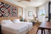 Escapada Romántica con Spa y Comida o Cena para dos en el Hotel H10 Estepona Palace 4* (Málaga) 