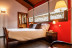 Escapada Romántica de 2 Noches con Spa Privado en Hotel Boutique & Spa Capitulo Trece (Segovia)