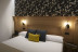 Escapada con Desayuno en Habitación Superior o Deluxe en Hostal Santa (El Rocío, Huelva)