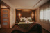 Pack Eros: Escapada con Desayuno, Frutas de la Pasión, Cava y Bombones en Suite Deluxe Natura en La Trobada Hotel Boutique (Girona)