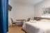 Escapada en Hotel Playa Las Sinas con Mariscada de 1 Metro y Albariquiño para dos (Vilanova de Arousa, Pontevedra)