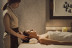 Masaje a Elegir entre: Relajante, Aceites Esenciales o Drenante en Spa Seda Club 5* (Granada)