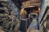 Noche entre Viñedos: Escapada con Desayuno y Visita a Bodega Pago de Tharsys con Cata y Embutidos para dos (L-J) (Valencia) 