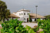 Noche entre Viñedos: Escapada con Desayuno y Visita a Bodega Pago de Tharsys con Cata y Embutidos para dos (L-J) (Valencia) 