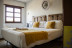Escapada en Habitación Doble con Bañera de Hidromasaje y Desayuno en Posada La Leyenda (Cantabria)