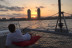 Salida Sunset en Catamarán con Música y Bebida para ver la Puesta de Sol (Barcelona)