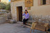 Visita Teatralizada, Degustación de Vino en Jarrillo de Barro y Aperitivo para dos en Bodega La Olmilla (Peñafiel, Valladolid)