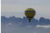 Vuelo en globo por Montserrat y visita guiada al monasterio (Barcelona)