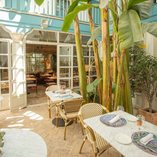 Masaje Oriental y Cena Romántica para dos en Hotel Hospes Las Casas del Rey de Baeza 4* (Sevilla)