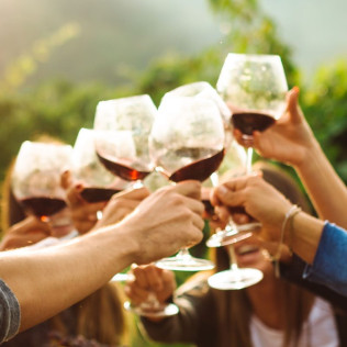 Visita a Bodegas Perfer con Cata de Vinos y Comida para dos (Uleila del Campo, Almería)