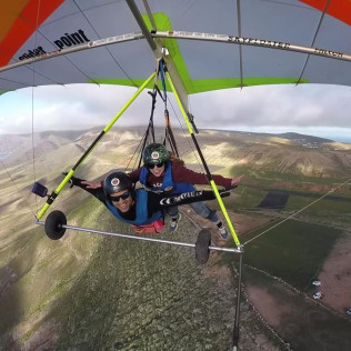 Vuelo en Ala Delta Biplaza con Fotos y Vídeo (Lanzarote, Las Palmas)