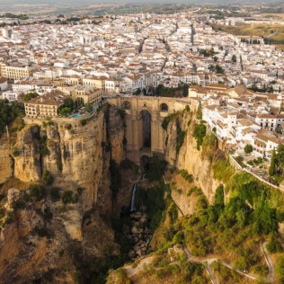 Vuelo en Globo con Desayuno, Cava y Vídeo (Ronda, Málaga)