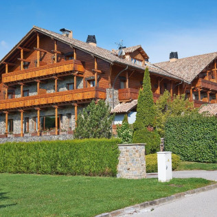 Escapada con Cena en Hotel Grèvol Spa 4* (Llanars, Girona)
