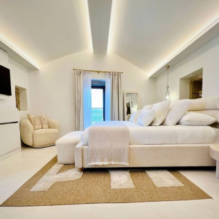 Escapada Romántica en Suite con Desayuno, Comida y Spa en Aldea Calma (Pontevedra)