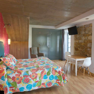 Escapada con Desayuno en Apartamentos La Llongar Piloña (Infiesto, Asturias)
