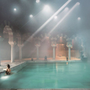 MIDRA 30: Baños Árabes y Masaje Ritual Al Andalus para dos en Hammam Al Andalus (Córdoba)