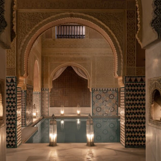 MIMMA 30: Baños y Masaje Relajante 30 minutos para dos en Hammam Al Ándalus (Málaga)