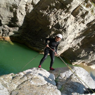 Barranquismo Acuático con Rápel (Montanejos, Castellón)