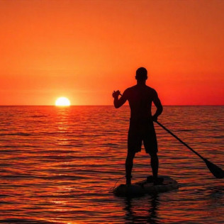 Amanecer o Atardecer en Paddle Surf (Barcelona)