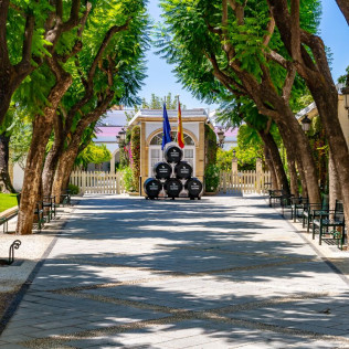 Visita a Bodegas Osborne y Cata de vinos de Jerez para dos (El Puerto de Santa María, Cádiz)