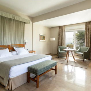 Escapada con Desayuno para dos personas en Parador de Córdoba (Córdoba)