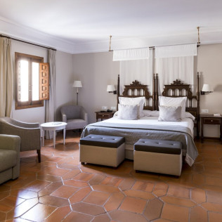 Escapada con Desayuno para dos personas en Parador de Cuenca (Cuenca)