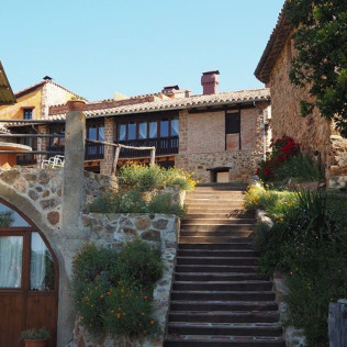 Escapada de 2 Noches con Desayuno en Mas Cal Sastre (Sant Hilari Sacalm, Girona)