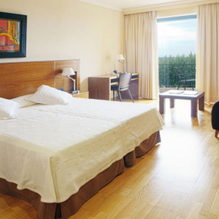 Escapada en Hotel Can Xiquet 4* (Cantallops, Girona)