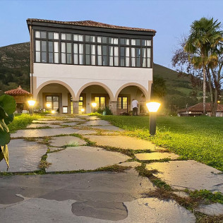 Escapada de 1 o 2 Noches con Desayuno en La Venta de Miyares (Piloña, Asturias)