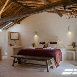 Escapada con Jacuzzi en La Casita del Churrero (Castillo de Bayuela, Toledo)