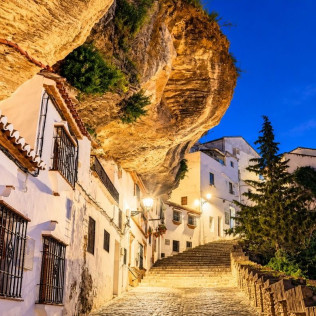 Escapada de 2 Noches en Casa Rural Luxury en Setenil Rural (Setenil de las Bodegas, Cádiz)