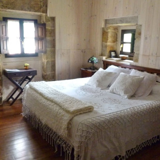 Escapada con Desayuno en Casona de San Pantaleón de Aras (Cantabria)