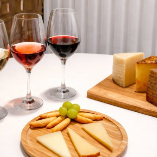 Cata de Vinos con Maridaje de Queso en La Musola (Madrid)