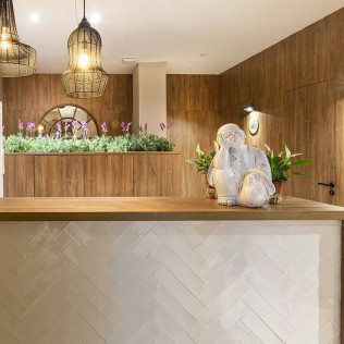 Desayuno, Circuito Spa y Masaje en Hotel Catalonia Santa Justa 4* (Sevilla)