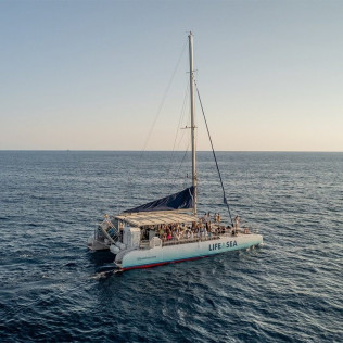 Salida en Catamarán con Opción a Comida (El Arenal, Mallorca)