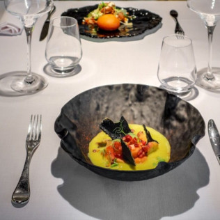 Menú Esencia: Comida en Hospes Palacio del Bailío 5* (Córdoba)
